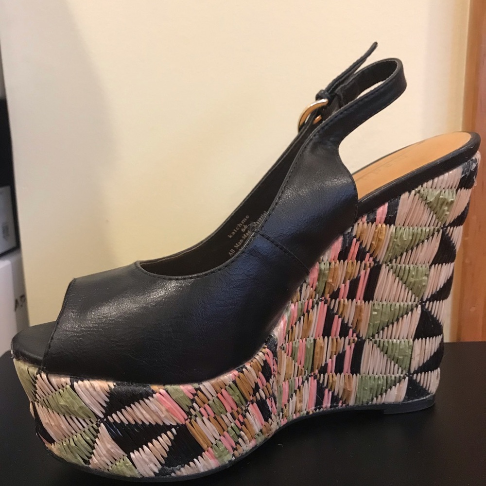 Madden Girl black leather wedges